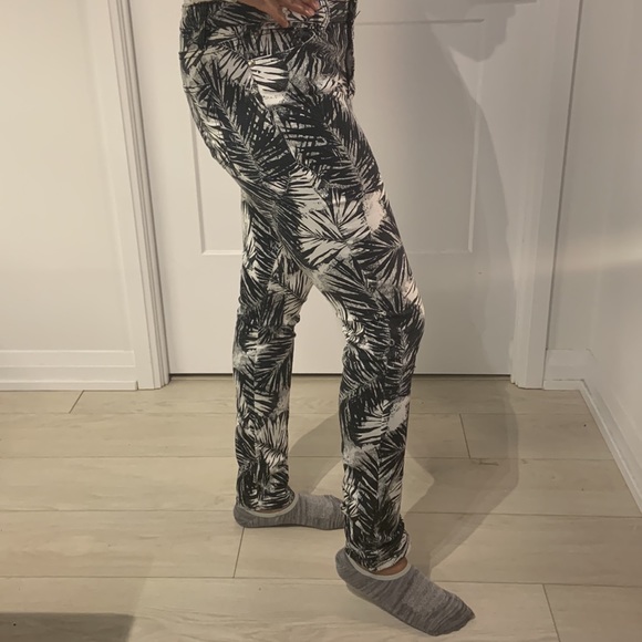 Palm frond skinny trousers - Picture 2 of 3